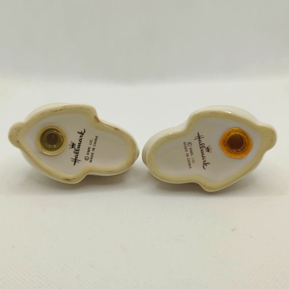 Bunny 🐇 Rabbit Salt/Pepper Shakers - Hallmark - Picture 3 of 10